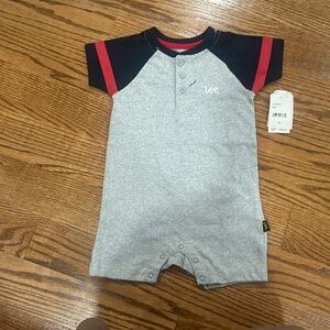 Lee set size 18m new kids